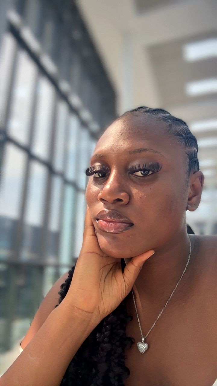 Isabel Okam